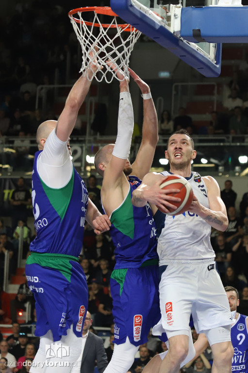 Twarde Pierniki Toruń 78 : 85 Anwil Włocławek