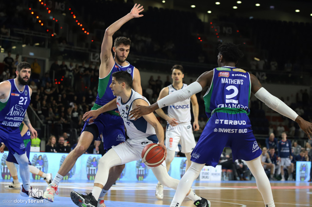 Twarde Pierniki Toruń 78 : 85 Anwil Włocławek