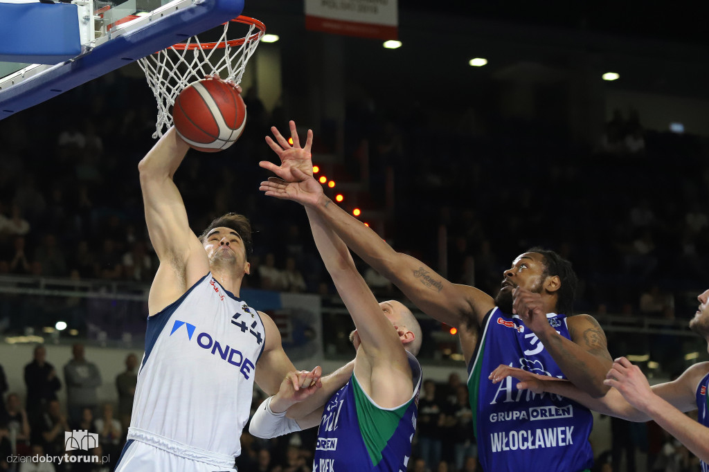 Twarde Pierniki Toruń 78 : 85 Anwil Włocławek