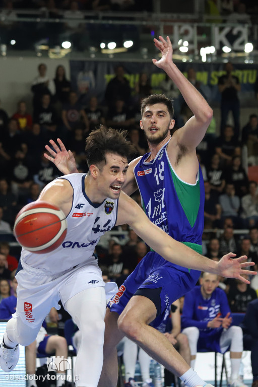 Twarde Pierniki Toruń 78 : 85 Anwil Włocławek