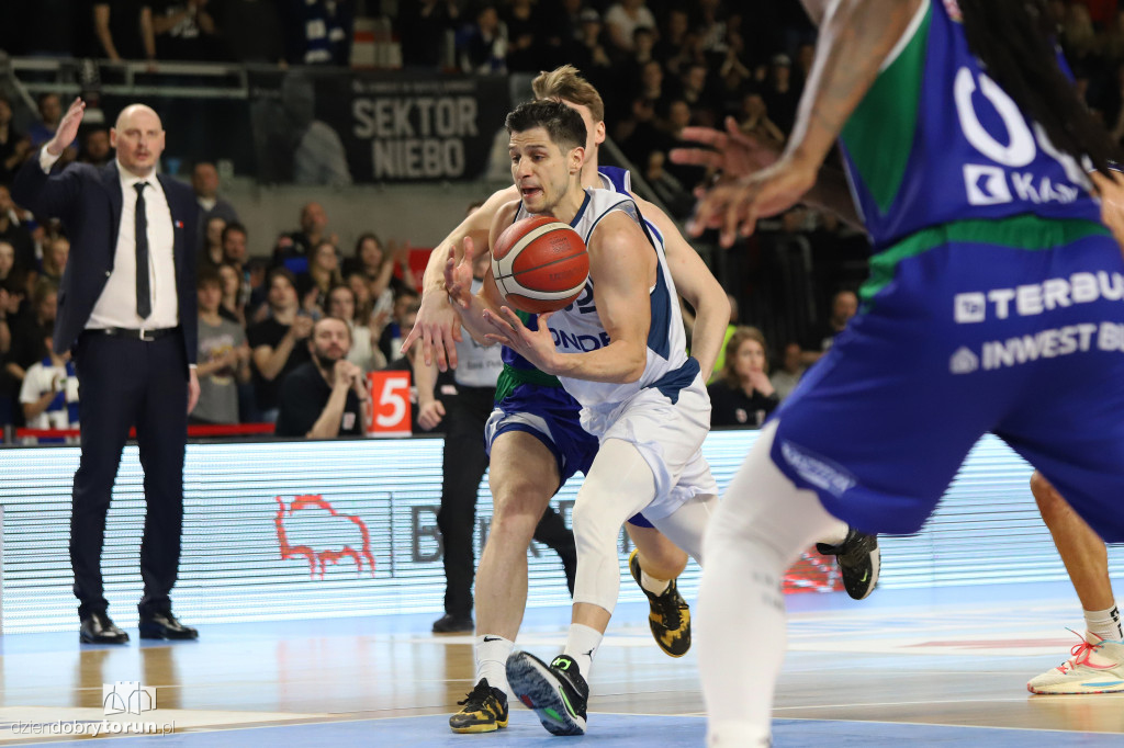 Twarde Pierniki Toruń 78 : 85 Anwil Włocławek