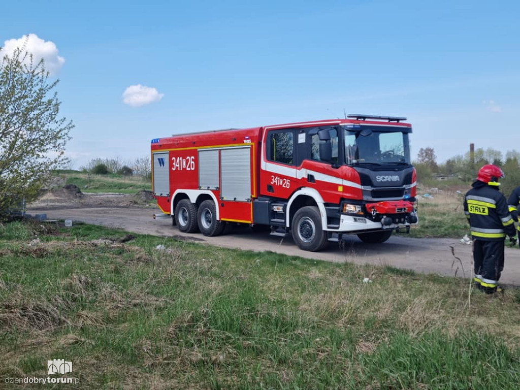 Toruń: pożar przy ulicy Pod Dębową Górą