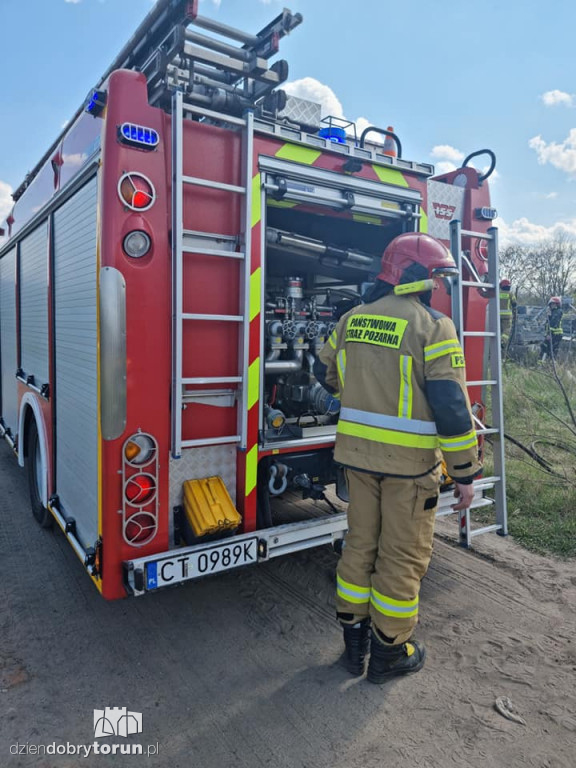 Toruń: pożar przy ulicy Pod Dębową Górą