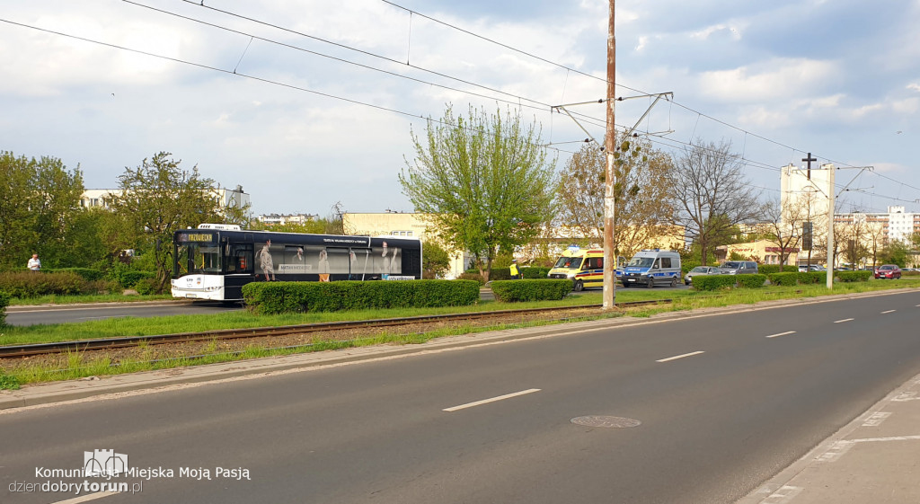 Kolizja rowerzystów na Skarpie