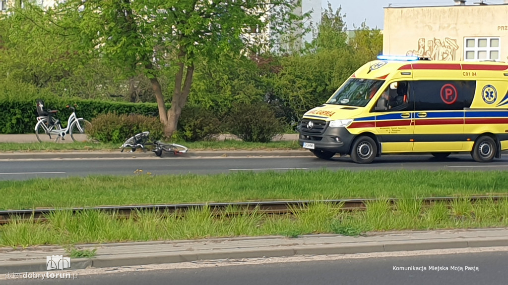 Kolizja rowerzystów na Skarpie