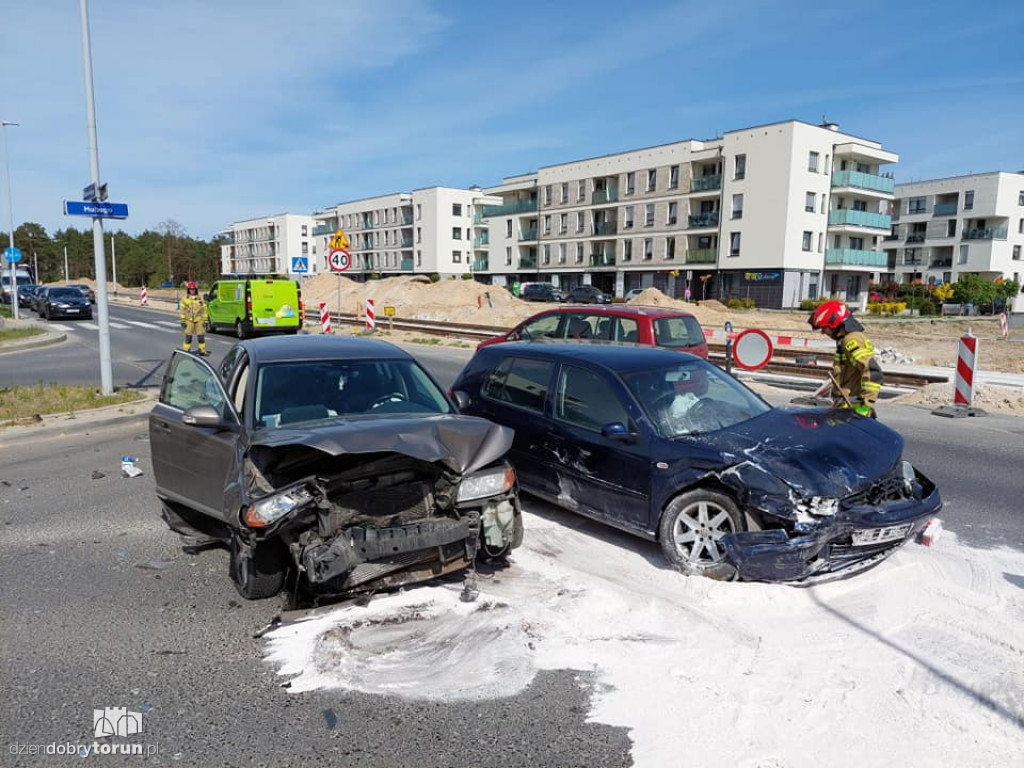 Toruń: wypadek dwóch aut na Jarze