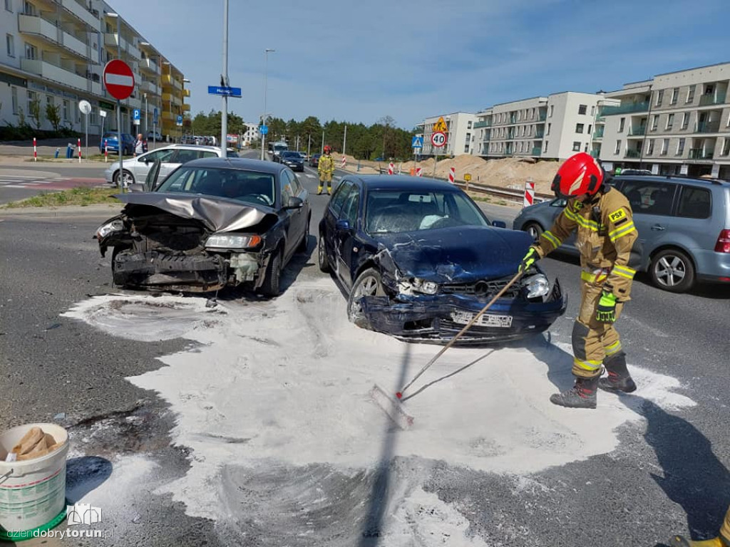 Toruń: wypadek dwóch aut na Jarze