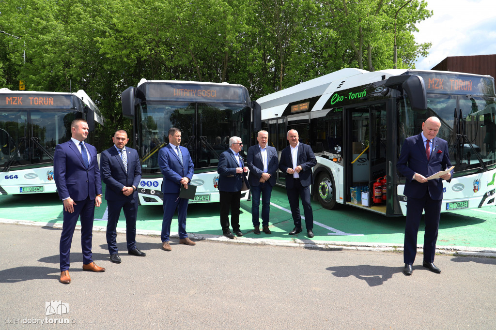 Prezentacja pierwszych eklektycznych autobusów