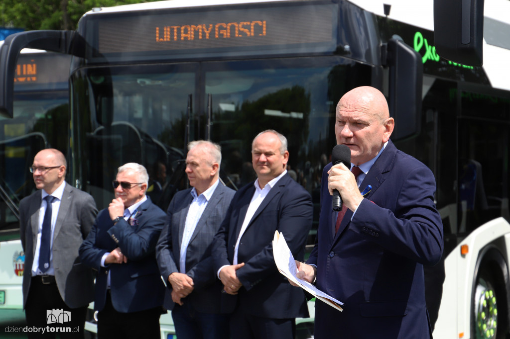 Prezentacja pierwszych eklektycznych autobusów