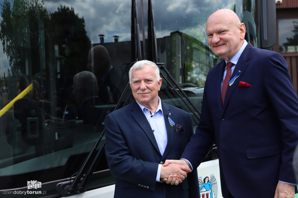 Prezentacja pierwszych eklektycznych autobusów
