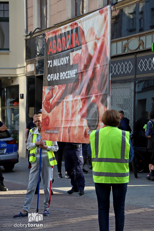 Protest antyaborcyjny na ul. Szerokiej