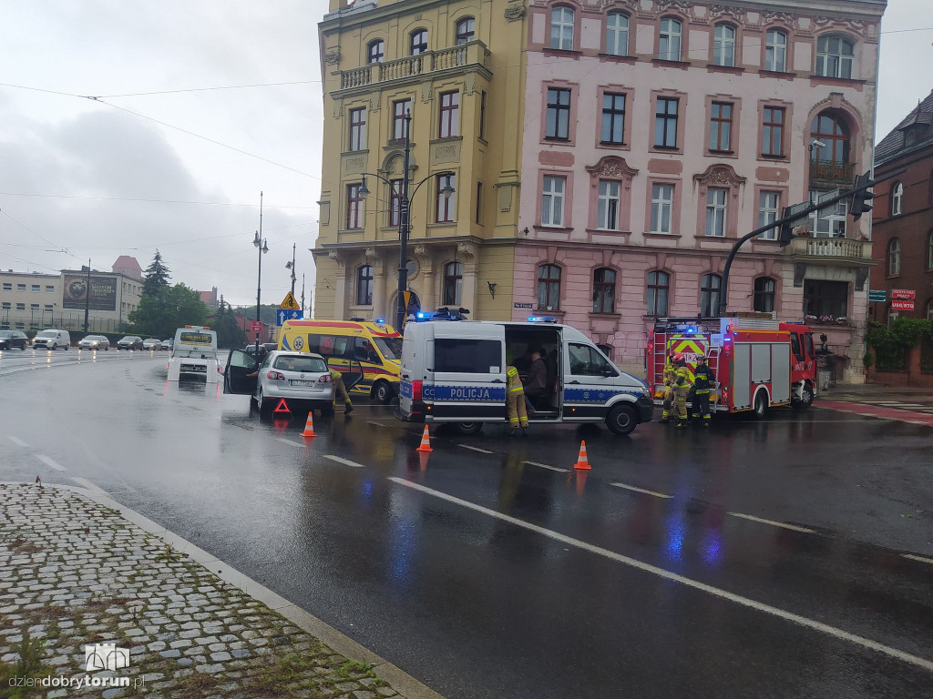 Kolizja przy Warszawskiej w Toruniu