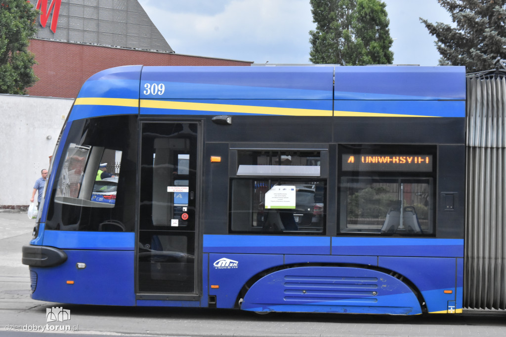 Potrącenie chłopca przez tramwaj