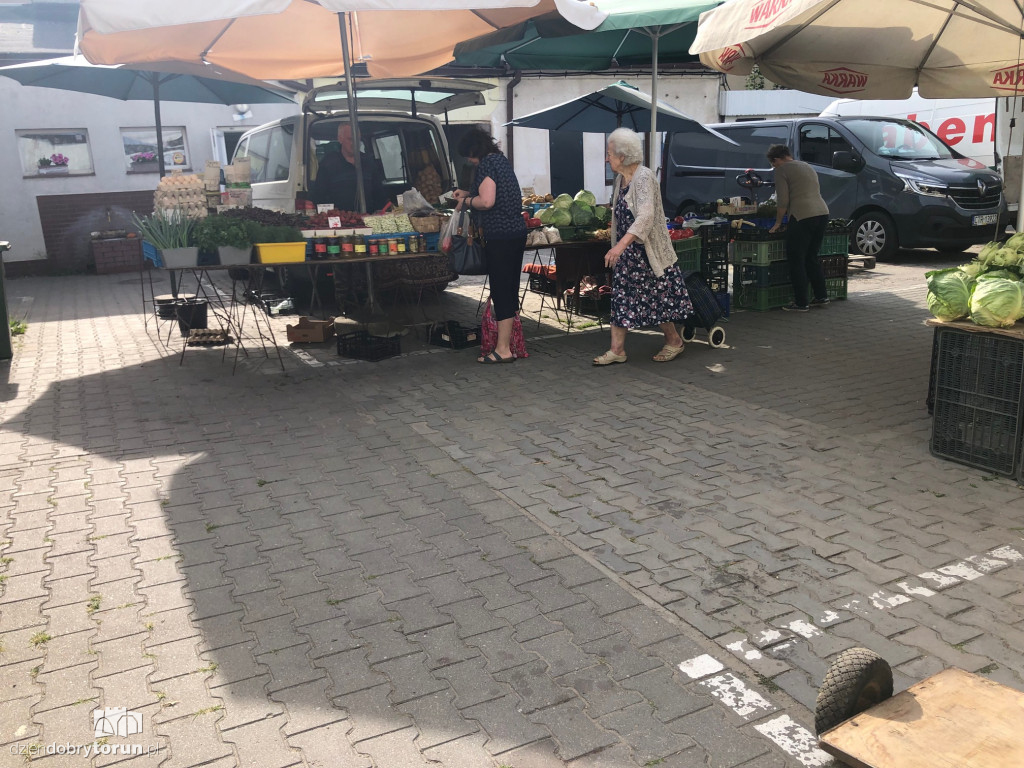 Wizyta na miejskim targowisku