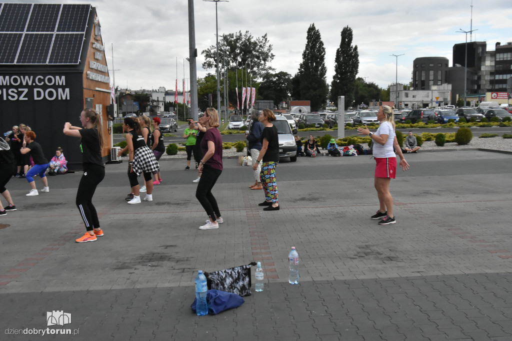 Charytatywny maraton - Zumba dla zwierzaków