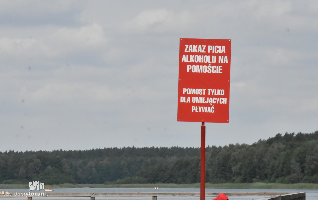Sobotni wypoczynek nad jeziorem w Kamionkach