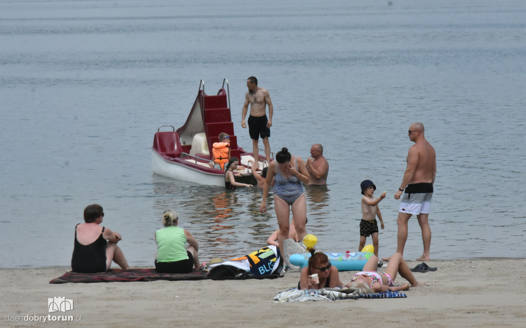 Sobotni wypoczynek nad jeziorem w Kamionkach