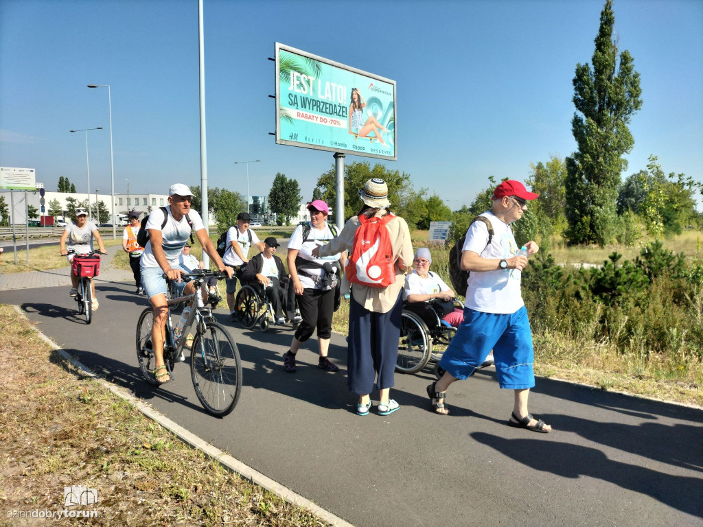 Torunianie ruszyli w drogę na Jasną Górę