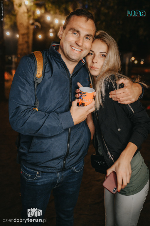 Imprezowa noc w Laba Przystań Towarzyska