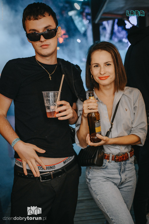 Imprezowa noc w Laba Przystań Towarzyska