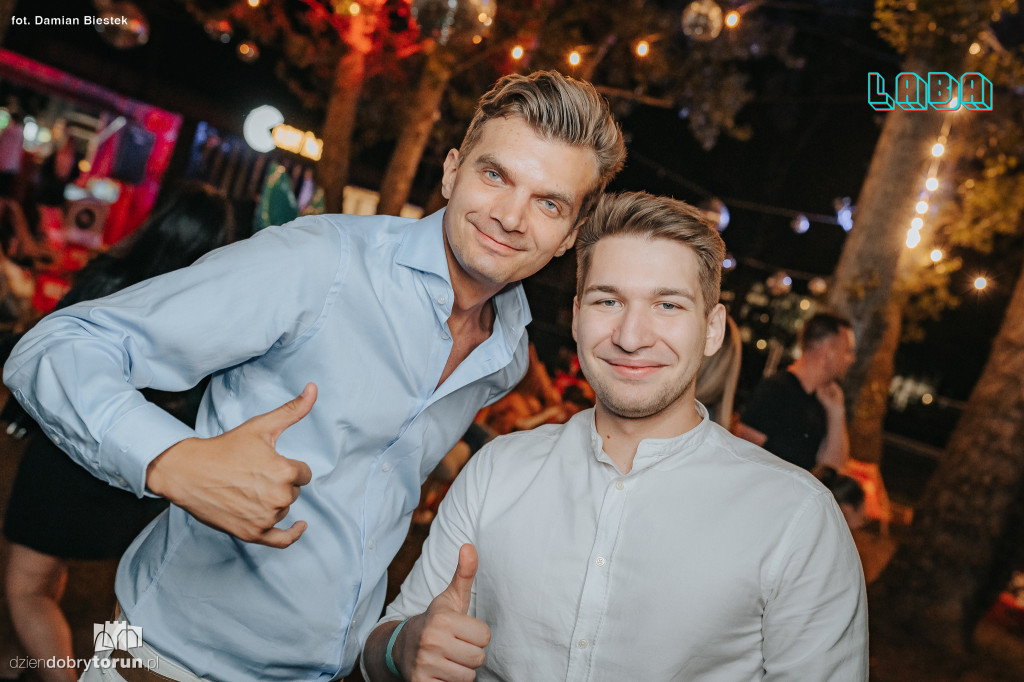 Imprezowa noc w Laba Przystań Towarzyska