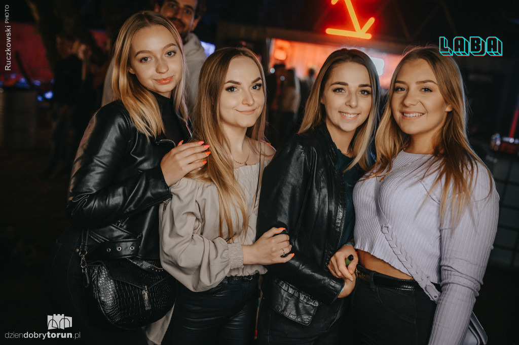 Imprezowa noc w Laba Przystań Towarzyska