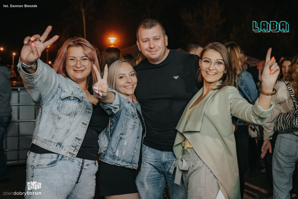 Imprezowa noc w Laba Przystań Towarzyska