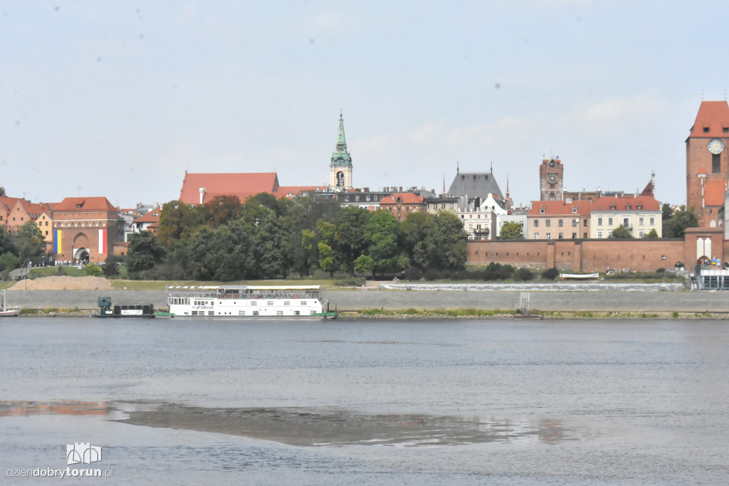 Rzeka wysycha. Ogromne łachy na Wiśle