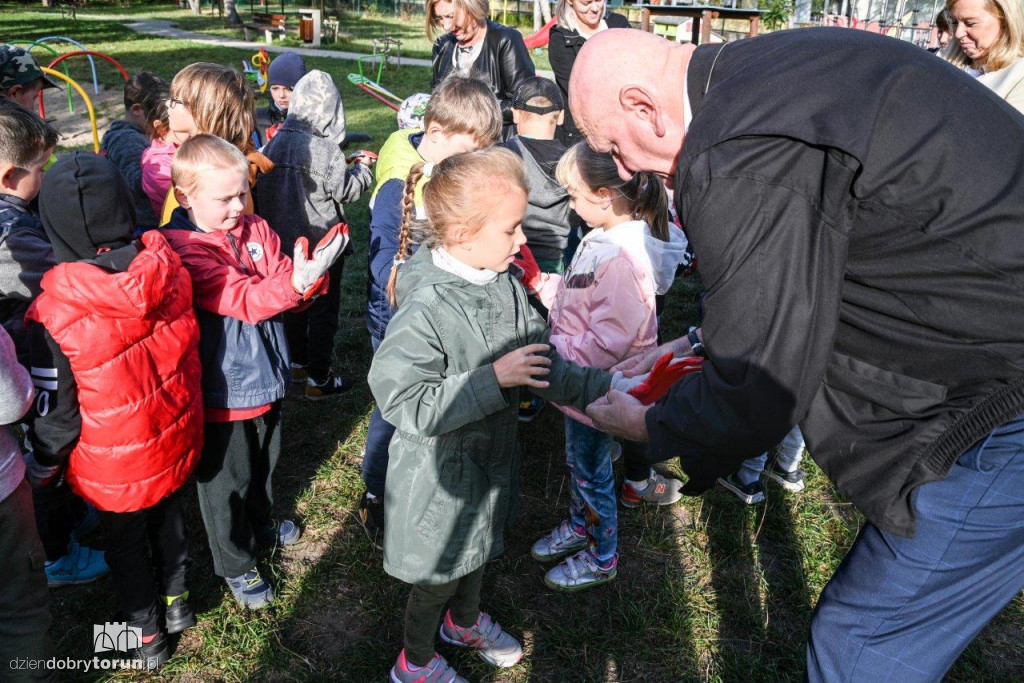 Porządki w rękach przedszkolaków i prezydenta