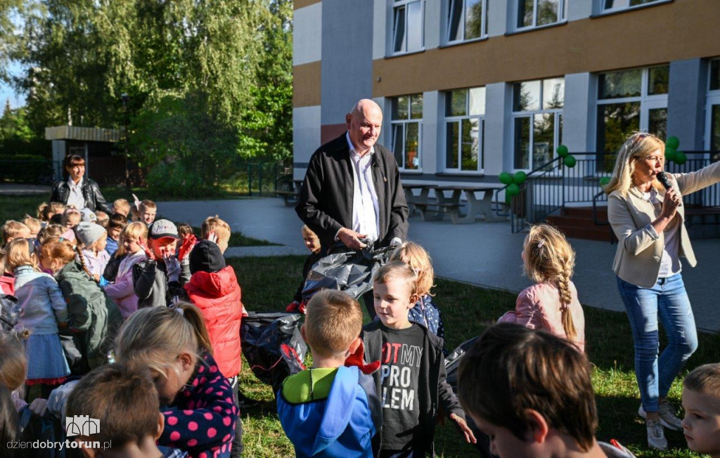 Porządki w rękach przedszkolaków i prezydenta