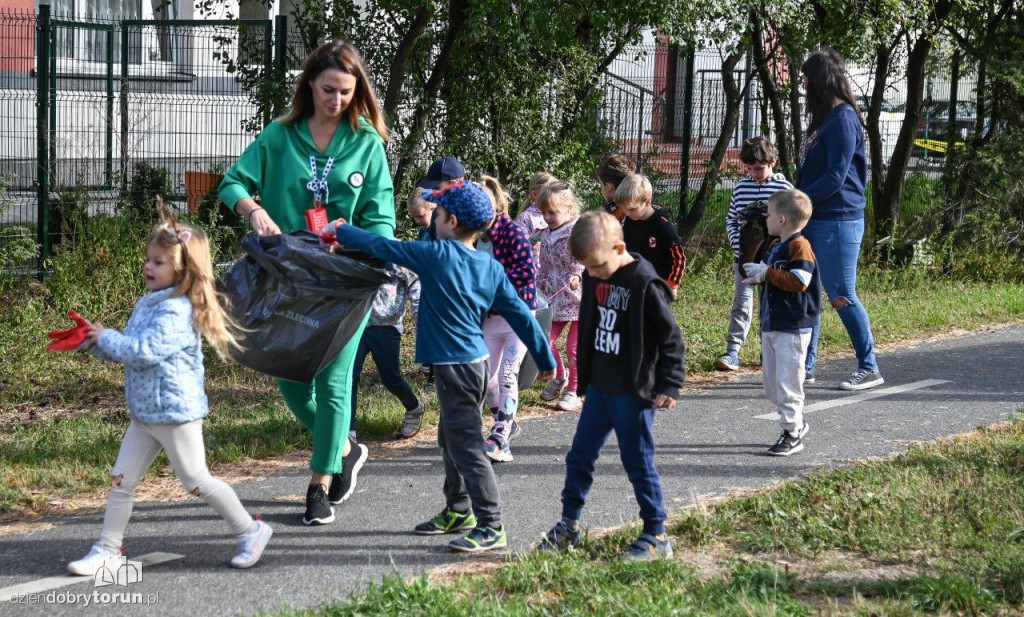 Porządki w rękach przedszkolaków i prezydenta