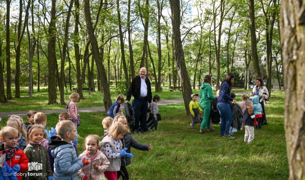 Porządki w rękach przedszkolaków i prezydenta