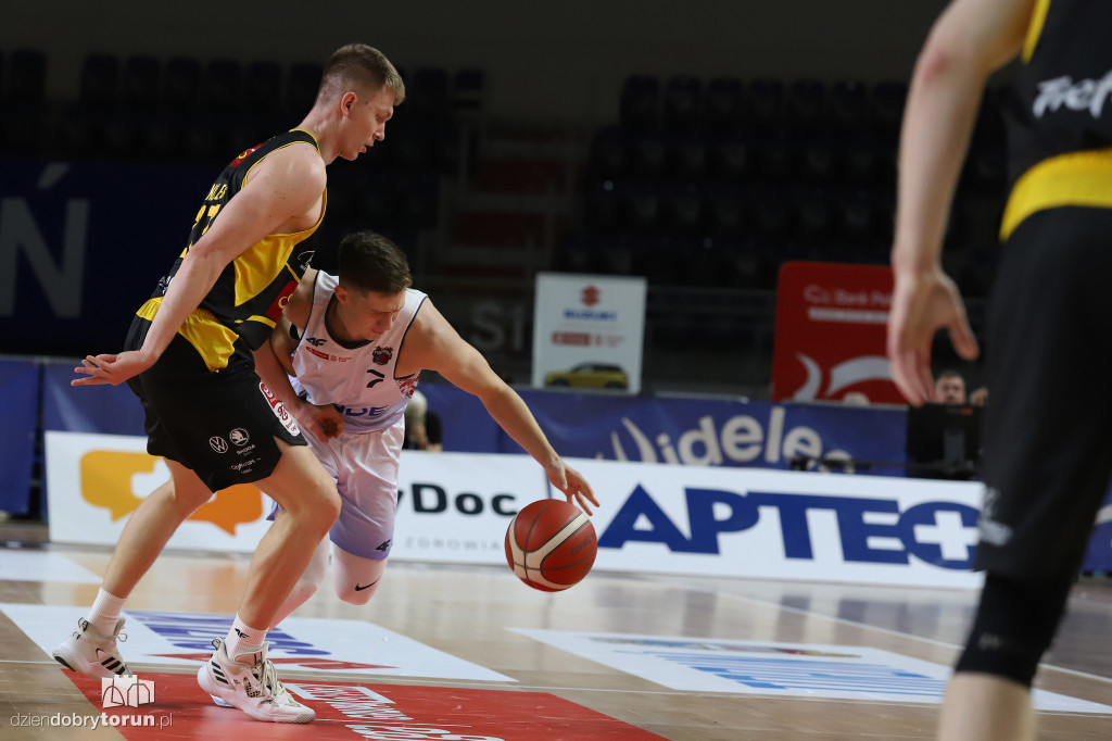 Twarde Pierniki Toruń 79 : 81 Trefl Sopot