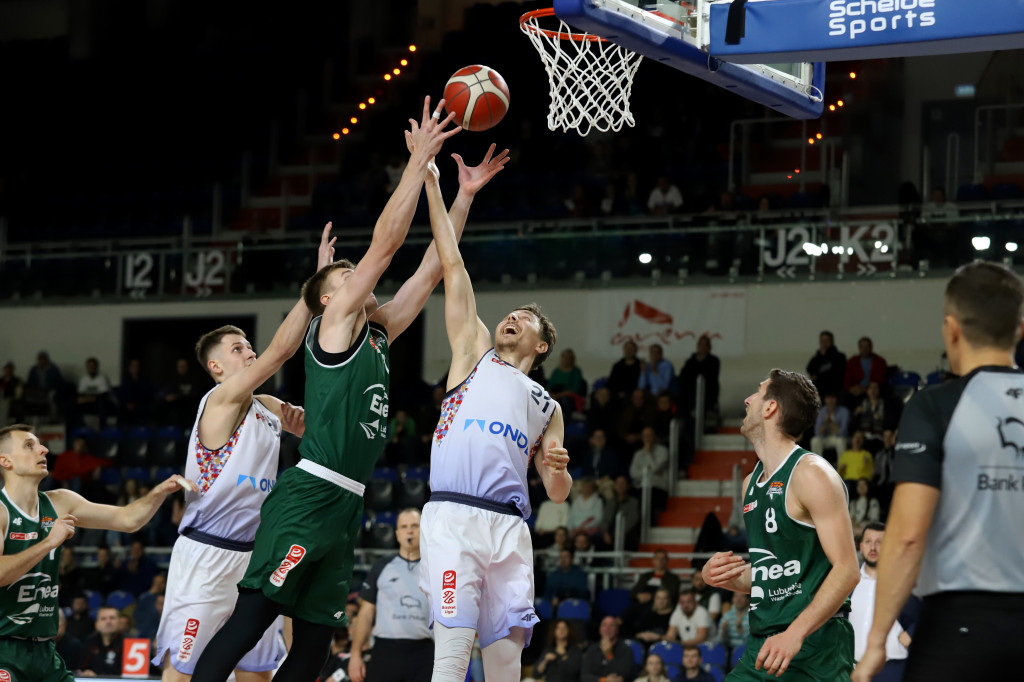 Twarde Pierniki Toruń 72 : 89 Enea Zastal BC Zielona Góra