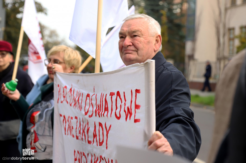 Pikieta nauczycieli i pracowników oświaty