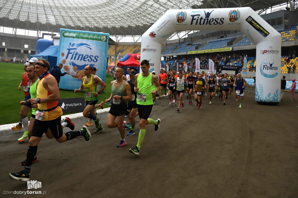 Rywalizacja podczas 39. Toruń Maraton