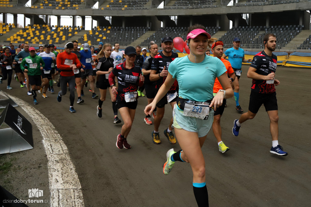 Rywalizacja podczas 39. Toruń Maraton