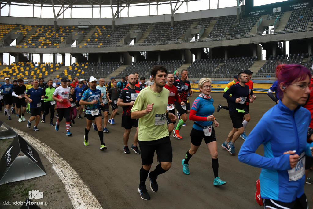 Rywalizacja podczas 39. Toruń Maraton