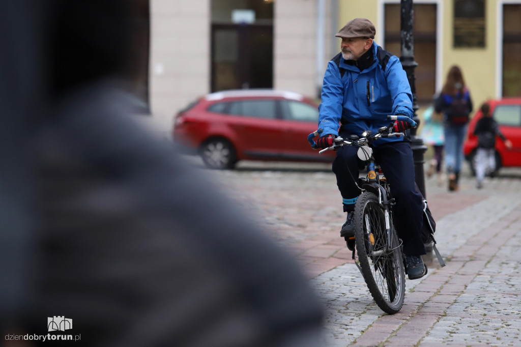 Rowerowa masa krytyczna pod hasłem ,,Bądź widoczny''