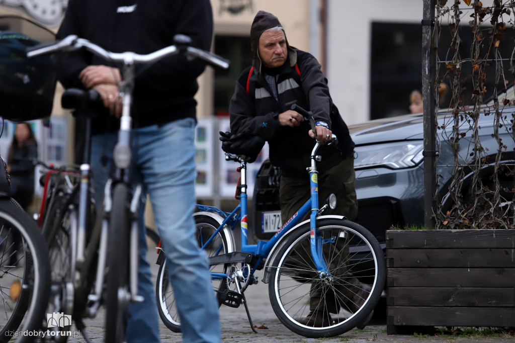 Rowerowa masa krytyczna pod hasłem ,,Bądź widoczny''