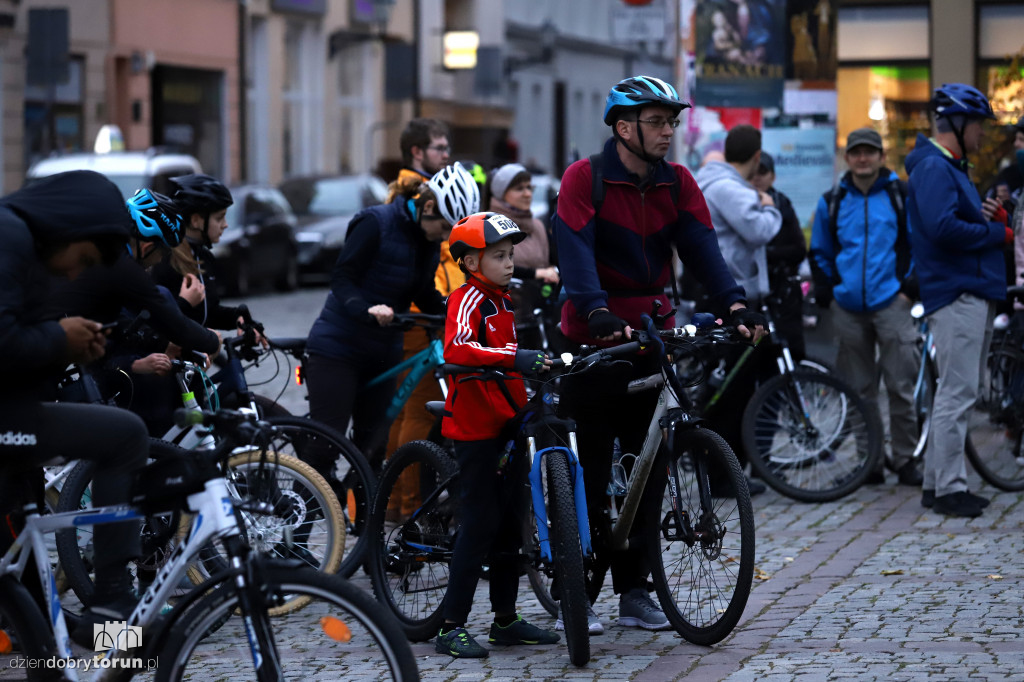 Rowerowa masa krytyczna pod hasłem ,,Bądź widoczny''