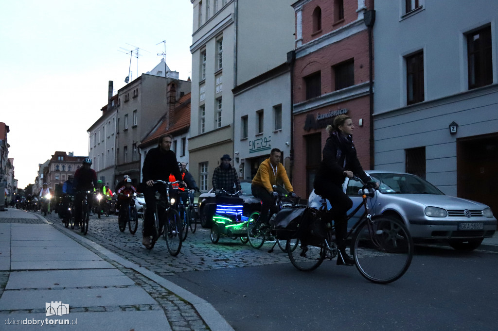 Rowerowa masa krytyczna pod hasłem ,,Bądź widoczny''