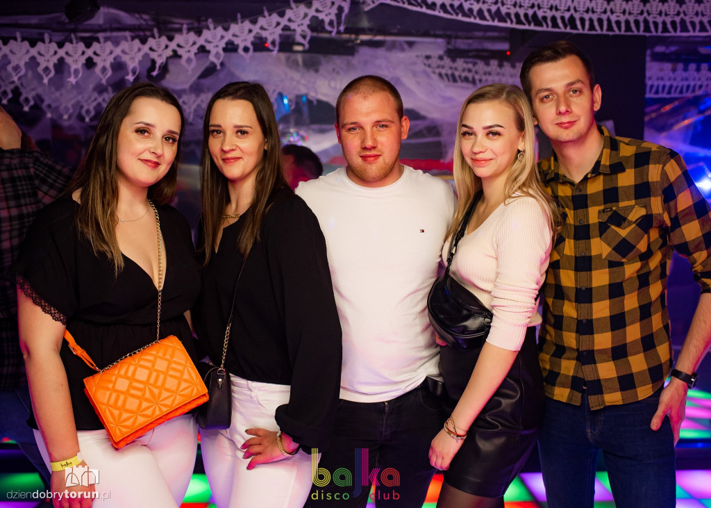 Strrraszna impreza w toruńskiej Bajce