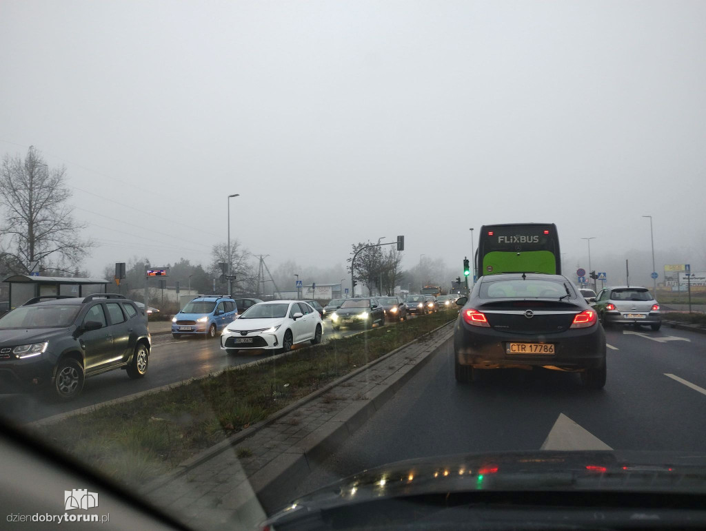 Ogromne korki przed wjazdem na most