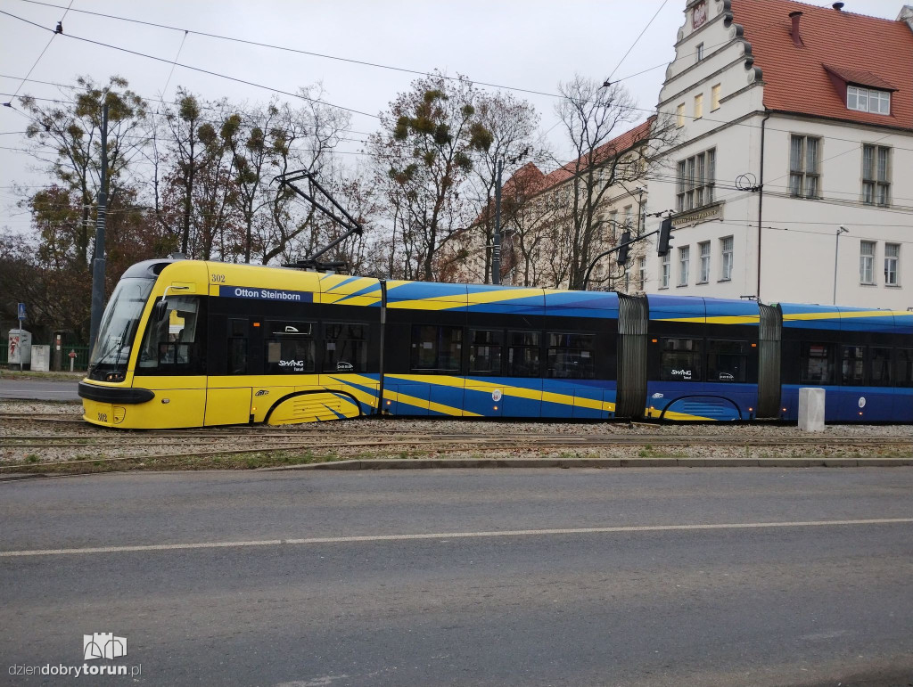 Tramwaj wyjechał z torów przy Sienkiewicza