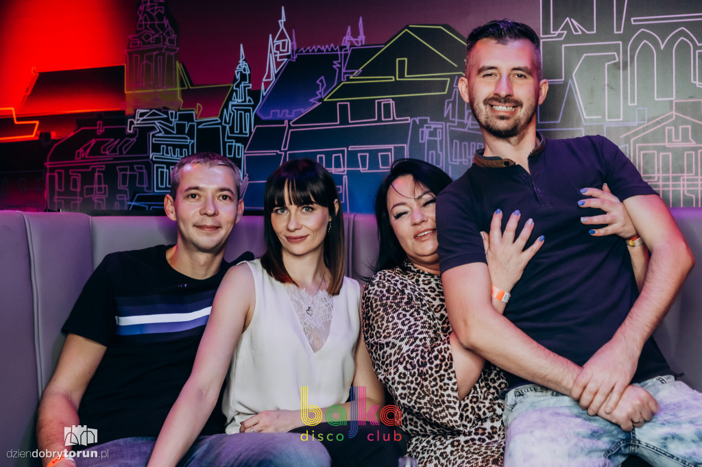 Szalona impreza w klubie Bajka