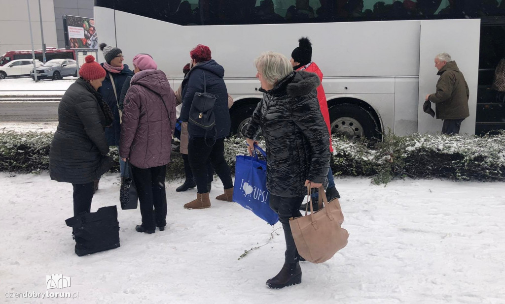 Do Torunia przyjechali sympatycy o. Rydzyka