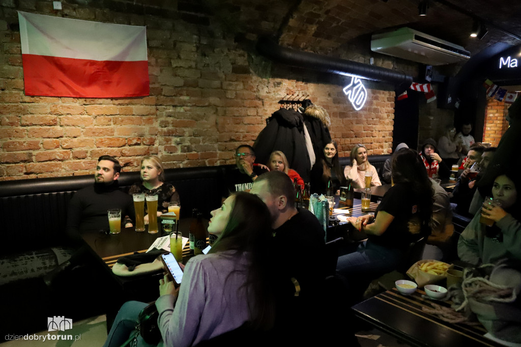 Strefa kibica w Pubie Mentzen