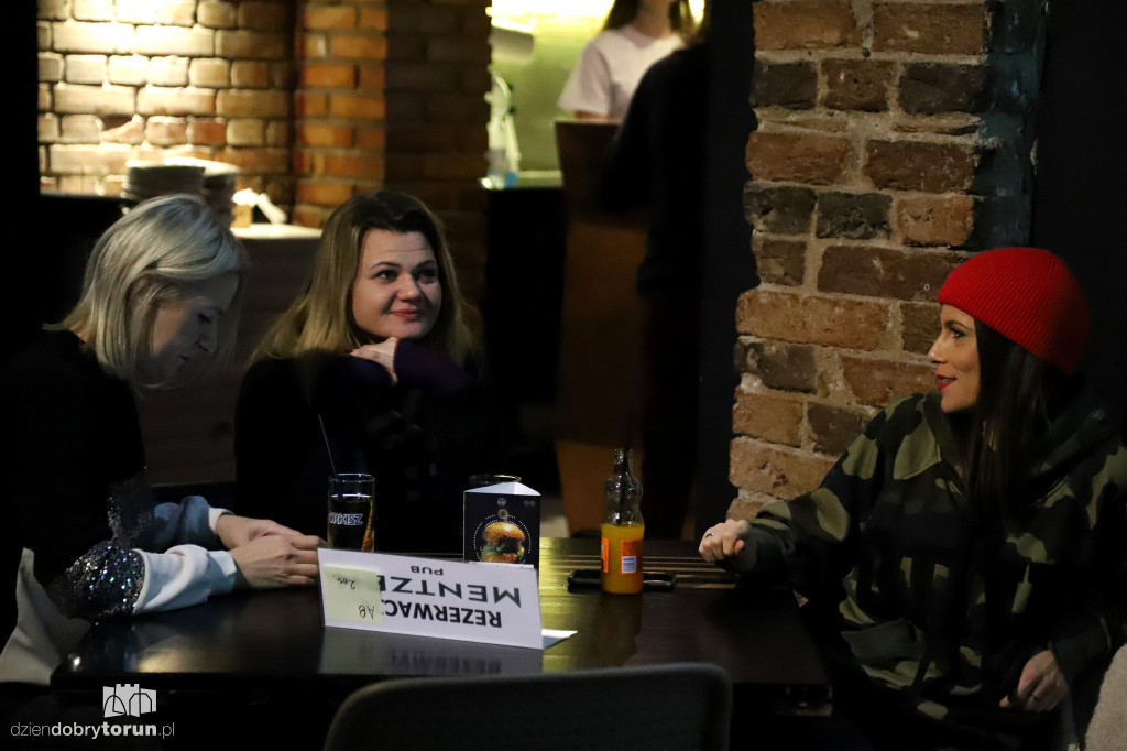 Strefa kibica w Pubie Mentzen