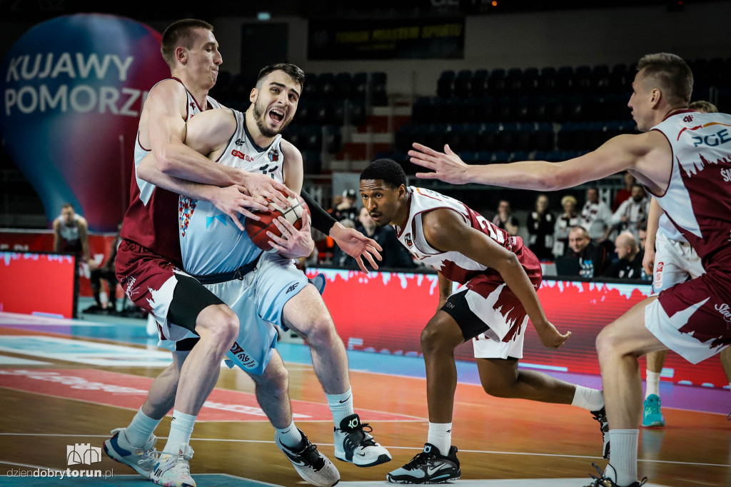 Twarde Pierniki Toruń 92 : 88 PGE Spójnia Stargard